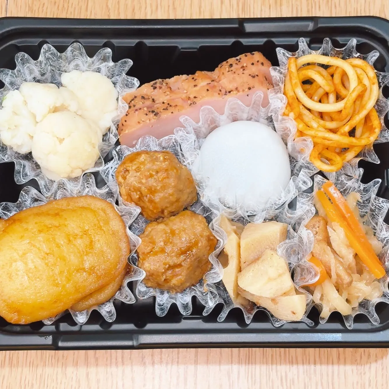 庄内通でオレンジの看板が目印のおべんとうオリです