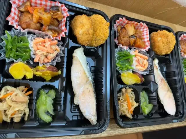 庄内通でオレンジの看板が目印のおべんとうオリです